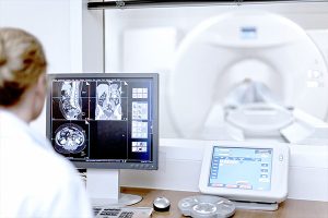 Роль медицинского оборудования для обследования в диагностике и раннем выявлении заболеваний