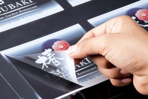 Персонализация наклеек: уникальные и индивидуальные решения для бизнеса