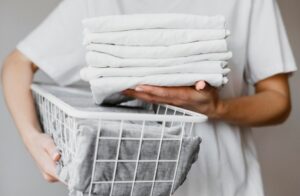 Профессиональная прачечная: услуги, которые экономят время и продлевают жизнь одежде